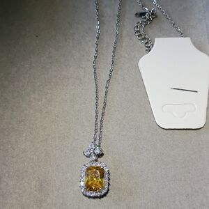New Elegant Silver Necklace with Yellow Gemstone Pendant